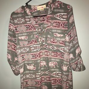⚡️SALE⚡️Elephant print top🐘